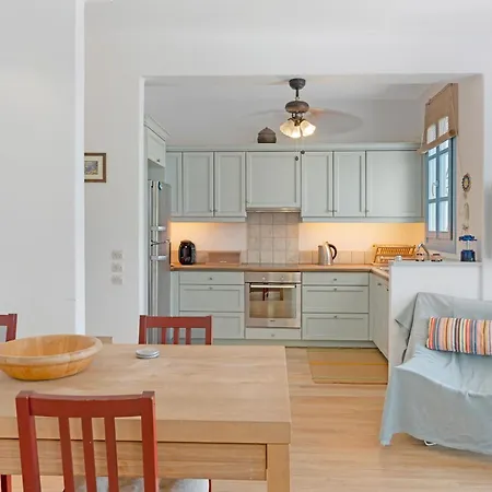 Efrossyni House Holiday home *