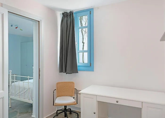 Efrossyni House Ioulis